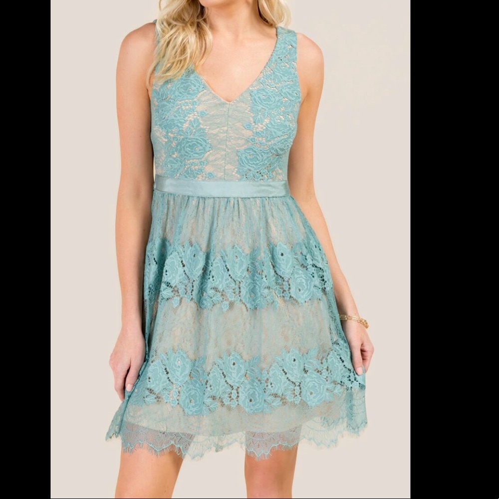 Cute Francesca’s wedding/cocktail dress